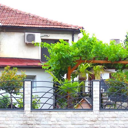Guest House "Emily" In Troshevo Varna Exteriér fotografie